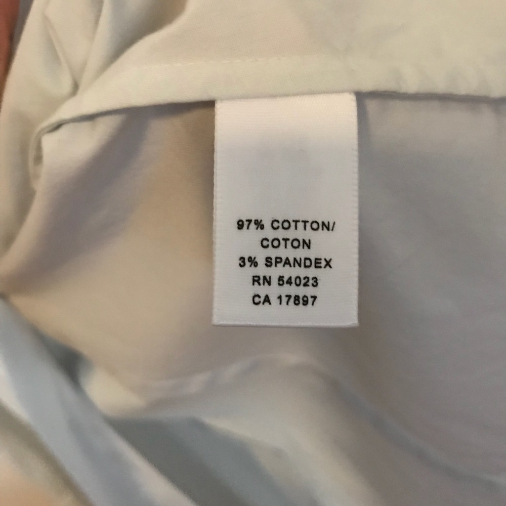 Perfect basic button down - Picture 3 of 3